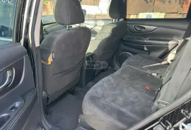 Nissan, Rogue
