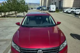 Volkswagen, Passat