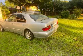 Mercedes-Benz, E CLASS, E 210