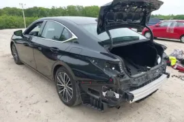 Lexus, ES series