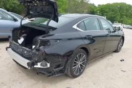 Lexus, ES series