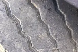 Man, L2000