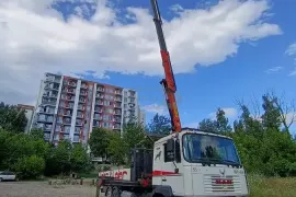 Man, L2000