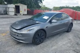 Tesla, Model 3