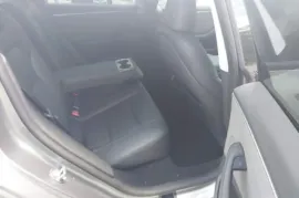 Tesla, Model 3