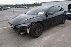 Tesla, Model 3