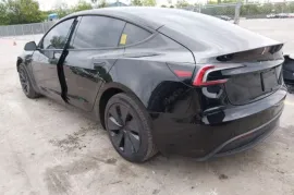 Tesla, Model 3
