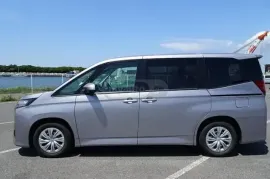 Toyota, Noah