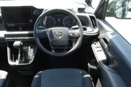 Toyota, Noah