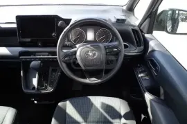 Toyota, Noah