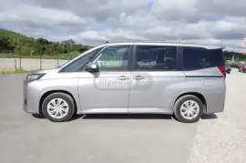 Toyota, Noah