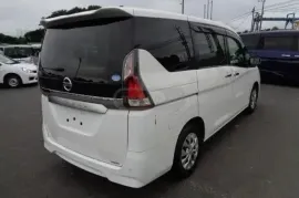 Nissan, Serena