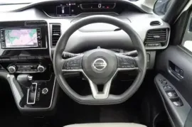 Nissan, Serena