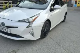 Toyota, Prius