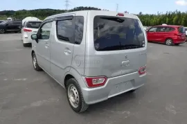 Suzuki , Wagon R+