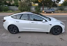 Tesla, Model 3