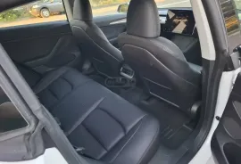 Tesla, Model 3