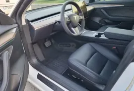 Tesla, Model 3