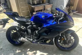 Yamaha, YZF-R7