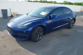 Tesla, Model 3
