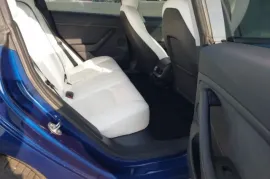 Tesla, Model 3