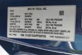 Tesla, Model 3