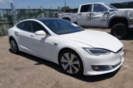 Tesla, Model S