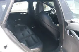 Tesla, Model S