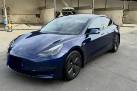 Tesla, Model 3