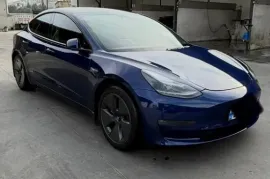 Tesla, Model 3