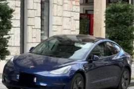 Tesla, Model 3