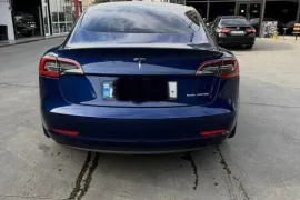 Tesla, Model 3