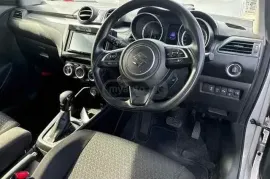 Suzuki , Swift