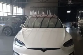 Tesla, Model X