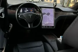 Tesla, Model S