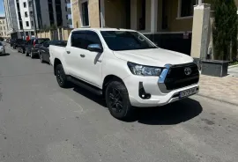 Toyota, Hilux