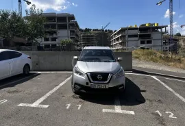 Nissan, Kicks SR