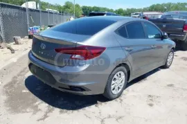 Hyundai, Elantra