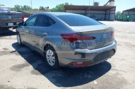 Hyundai, Elantra