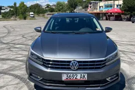 Volkswagen, Passat