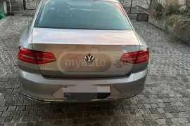 Volkswagen, Passat