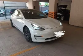 Tesla, Model 3