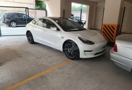 Tesla, Model 3