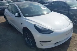 Tesla, Model 3