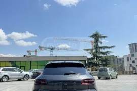 Porsche, Macan