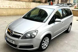 Opel, Zafira