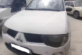 Mitsubishi, L200