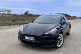 Tesla, Model 3