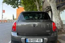 MINI, COUNTRYMAN