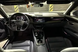 Audi, E-TRON